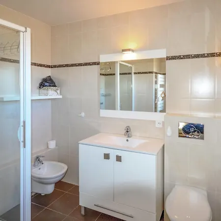 بيت للعطل Nice Home In Theoule Sur Mer *